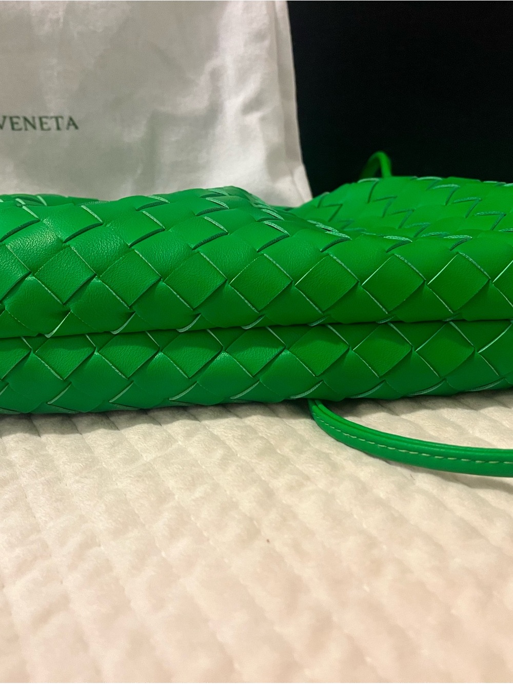 $2900  BOTTEGA VENETA Mini Pouch Clutch in Parakeet and Gold with dust bag - Picture 16 of 16